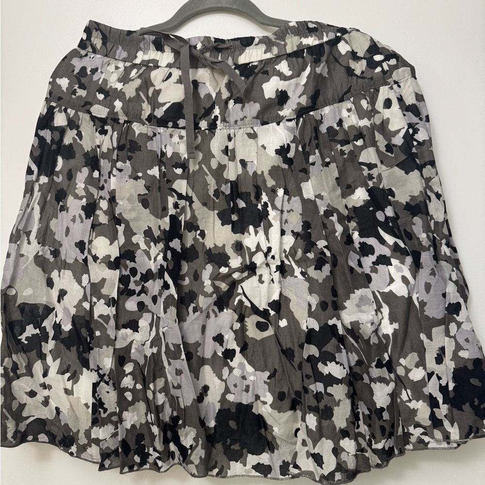 Old Navy Gray Black Mini Bubble Skirt